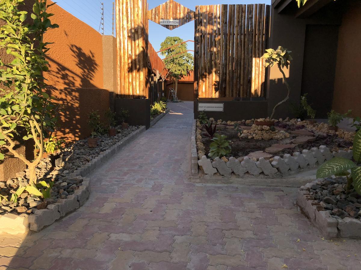City Lodge Etosha Omuthiya Bagian luar foto