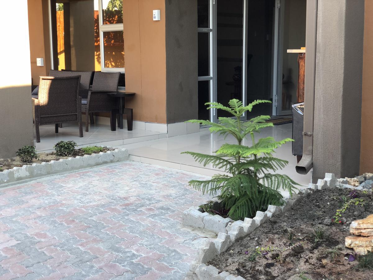 City Lodge Etosha Omuthiya Bagian luar foto