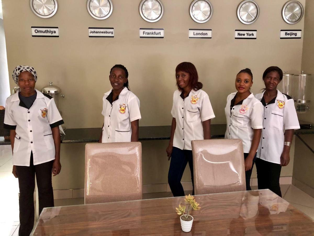 City Lodge Etosha Omuthiya Bagian luar foto